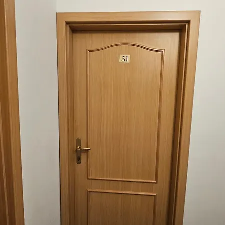 Hotell Opat