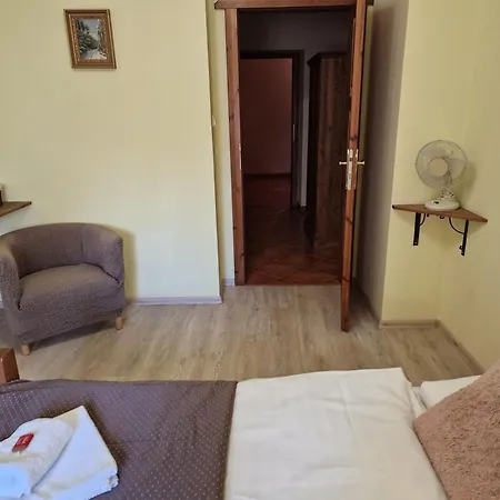 Hotell Opat 4*