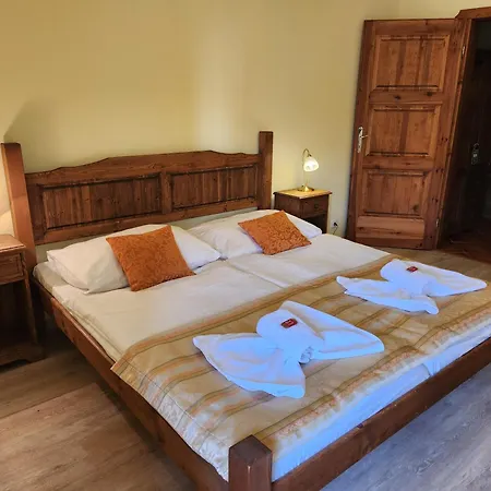 Opat 4*