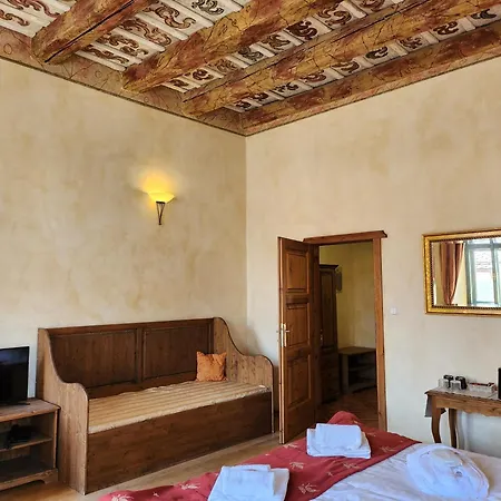 Opat Hotell Kutná Hora
