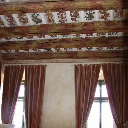 Hotell Opat