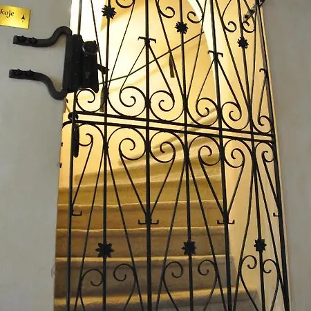 Opat 3* Kutná Hora