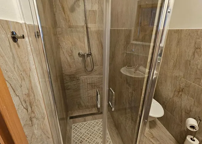 Hotell Opat 4*