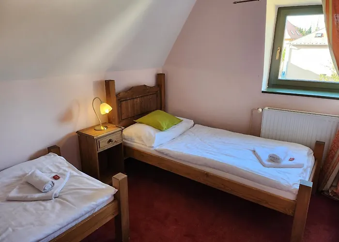 Hotell Opat 4*