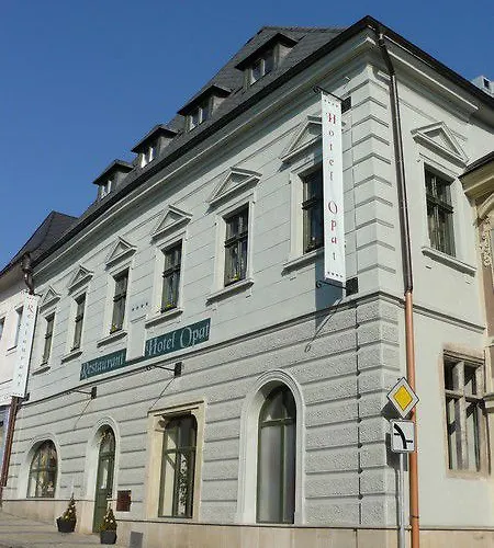 Opat Hotel 4*